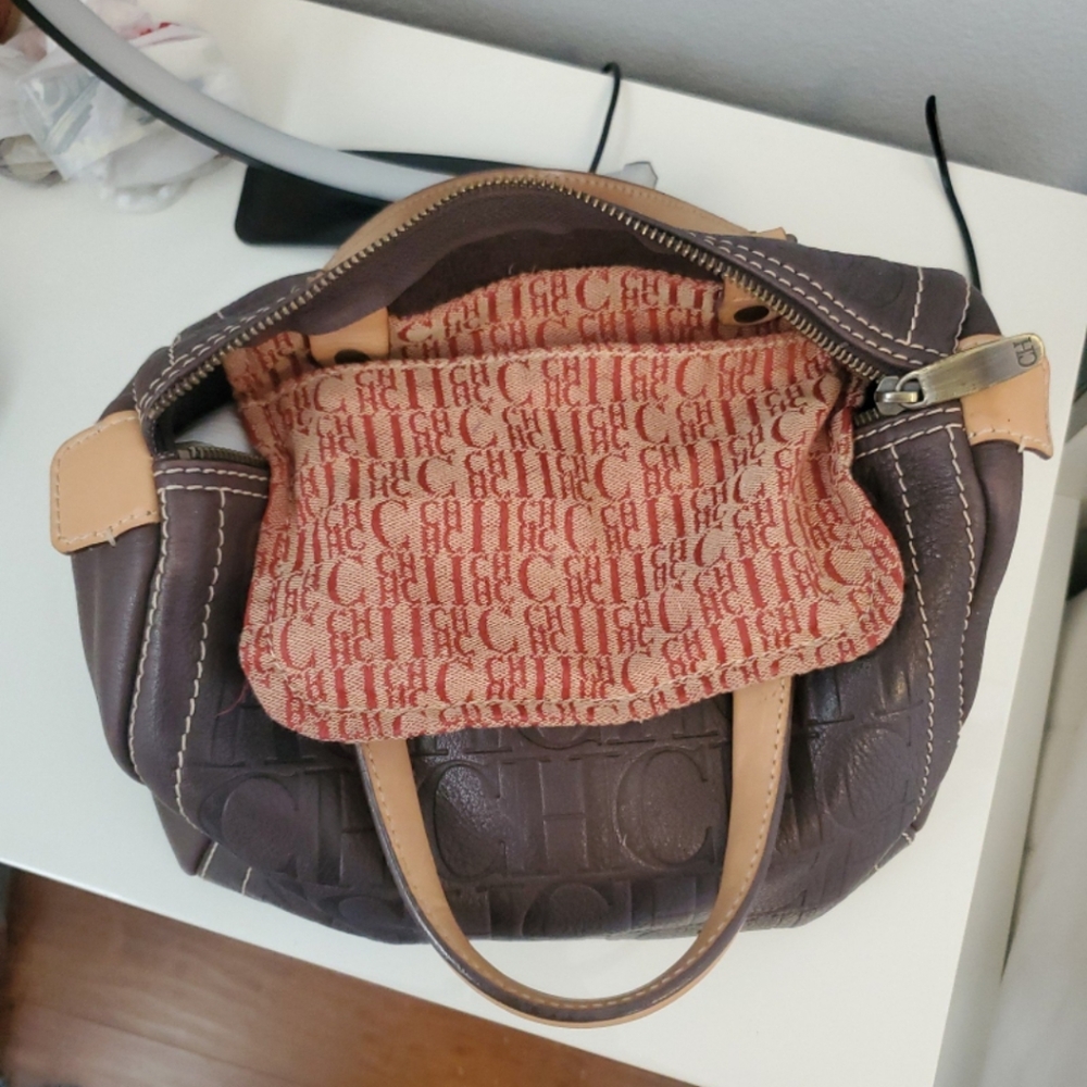 Handbag - Picture 2 of 3